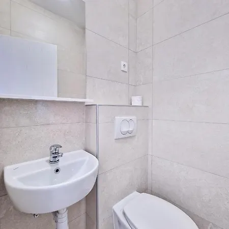 Spacious Aria Apartment *